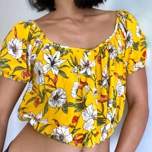 Forever 21 cropped yellow floral top w/ buttons
